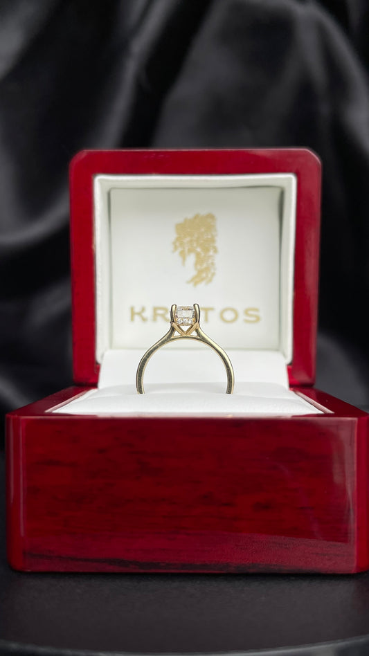 A. Compromiso Redondo 1.02ct, hidden halo 12rd .06ct naturales , 14k, YG