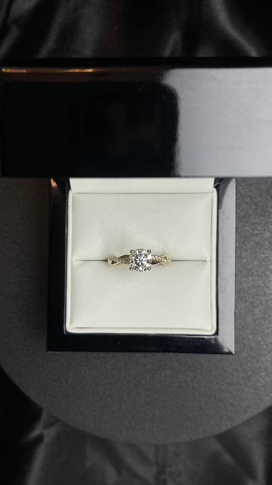 A. Compromiso Redondo 1.08 ct, cruzado 14rd .10ct diamantes naturales 14k YG