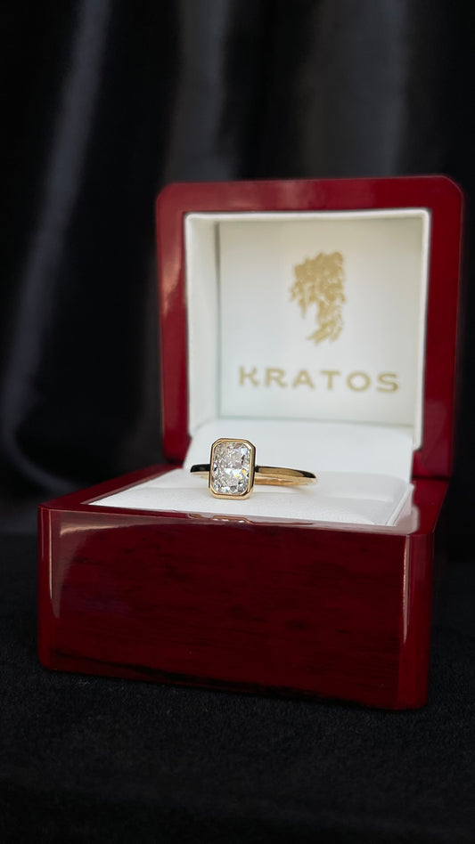 A. Compromiso Solitario Cushion Alargado Bicelado 14K YG 1.51ct