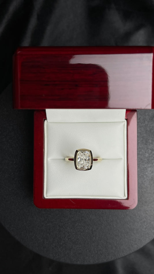 Anillo Compromiso Cushion Alargado 2.05ct, bezel