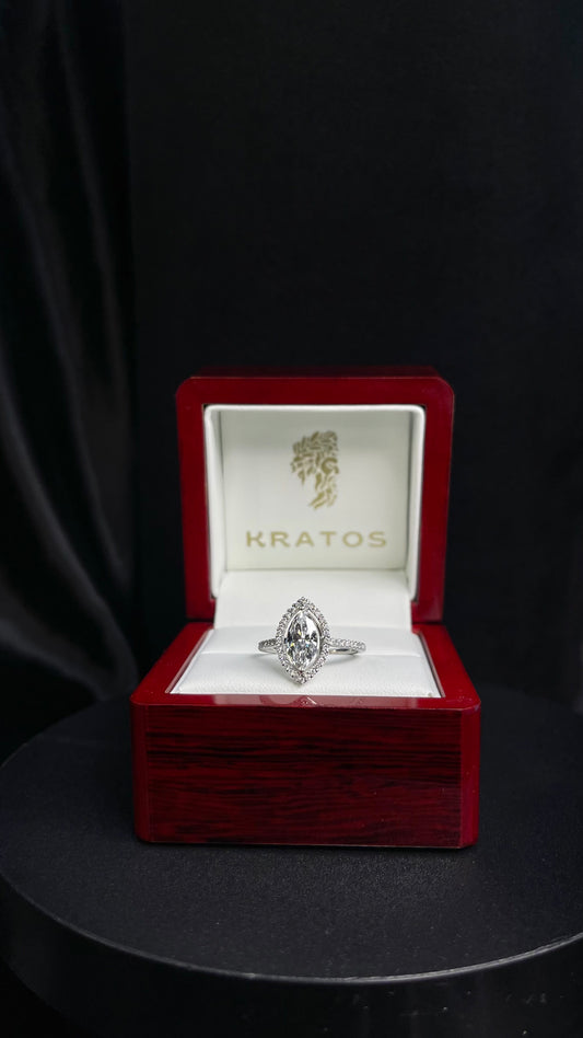 Anillo Marquise 1.03 cts con Halo 46RD .25 ct, 14k