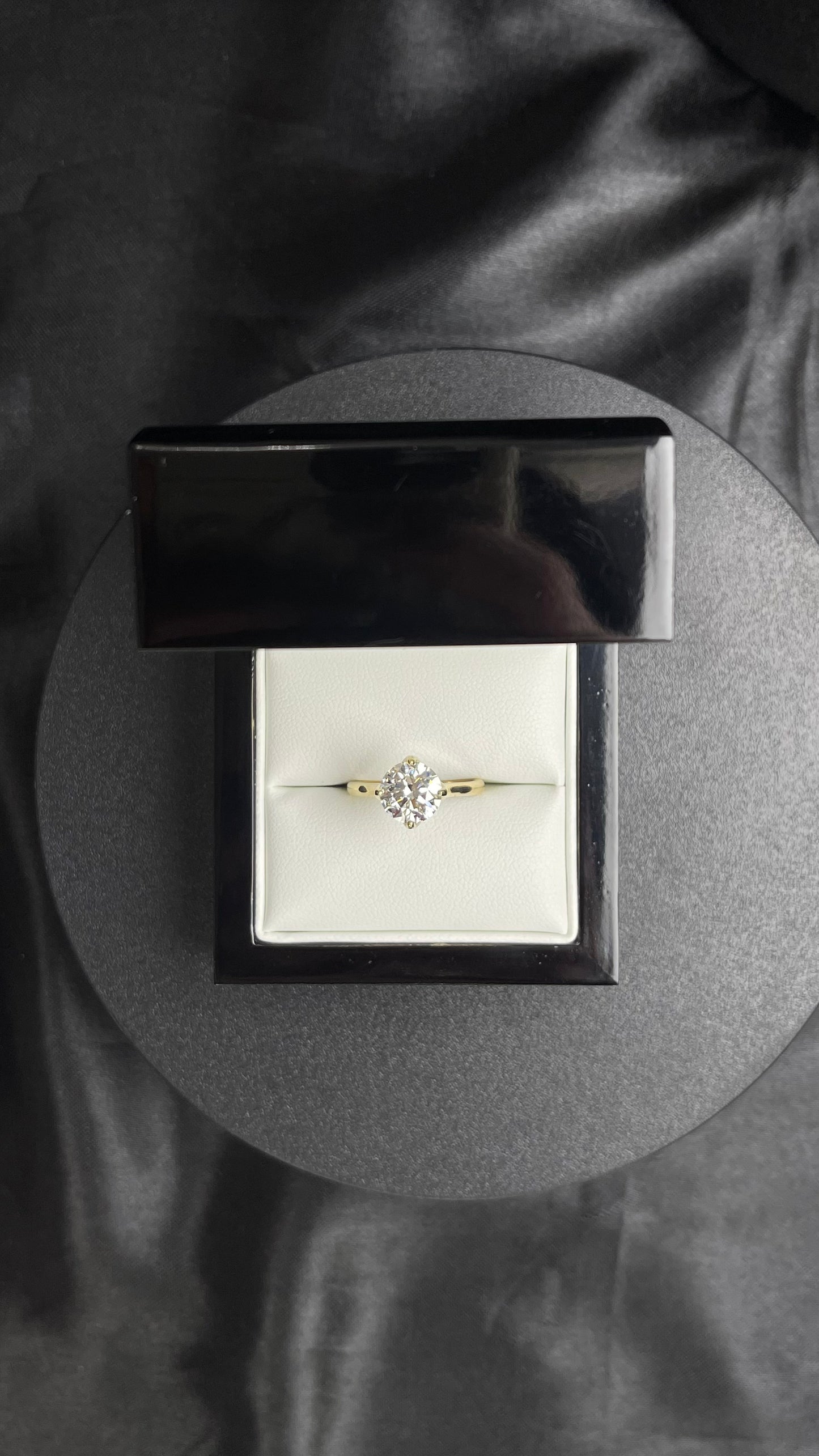 Anillo Compromiso Redondo 2.51ct tulip, 14k YG