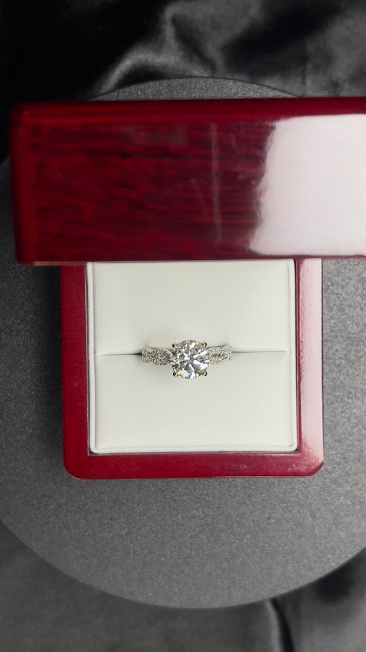 Anillo Trenzado DC 2.1 ct, 44rd .43ct diamantes naturales, 18k