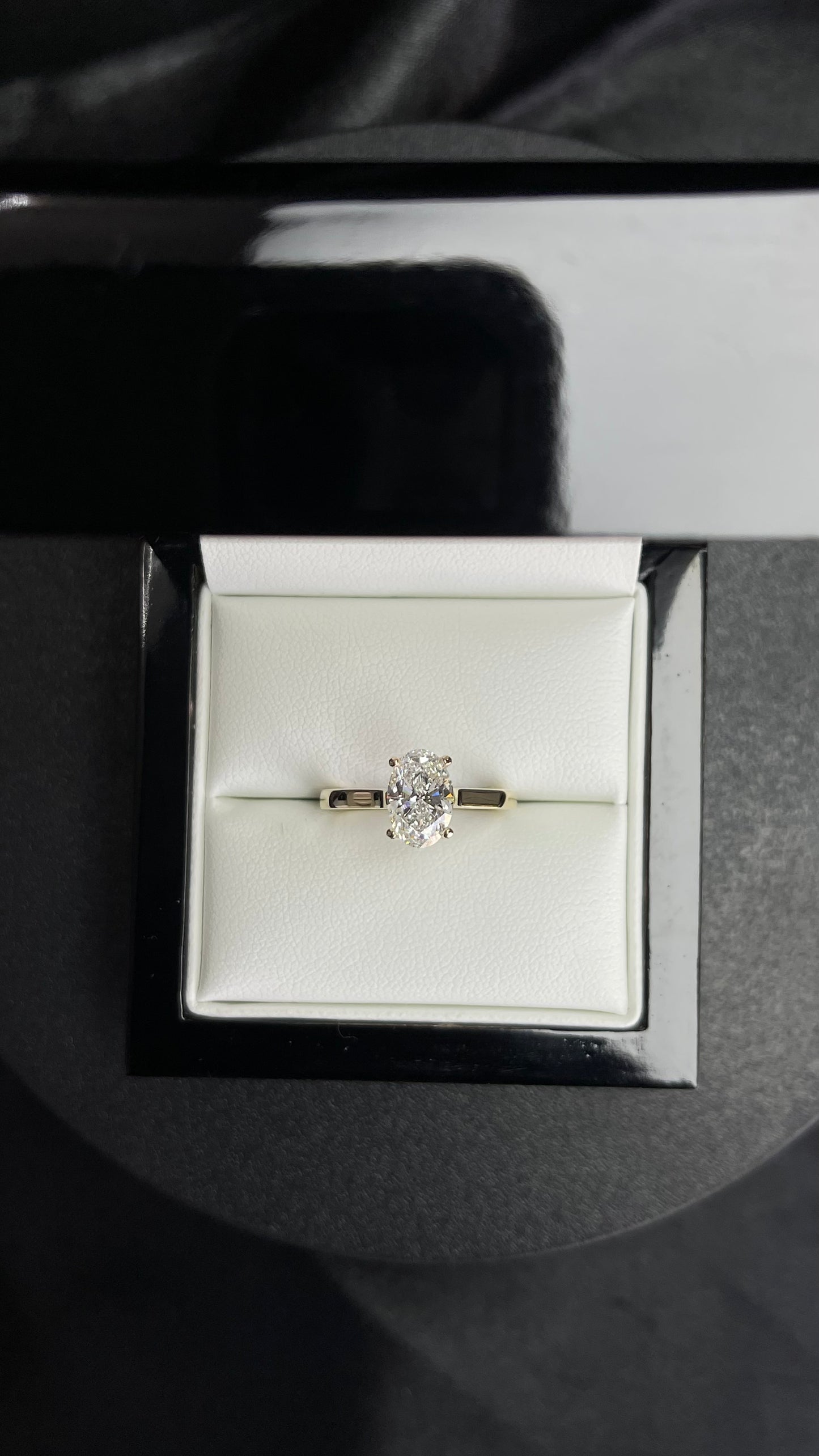A. Compromiso Oval Solitario 1.51ct 14k YG