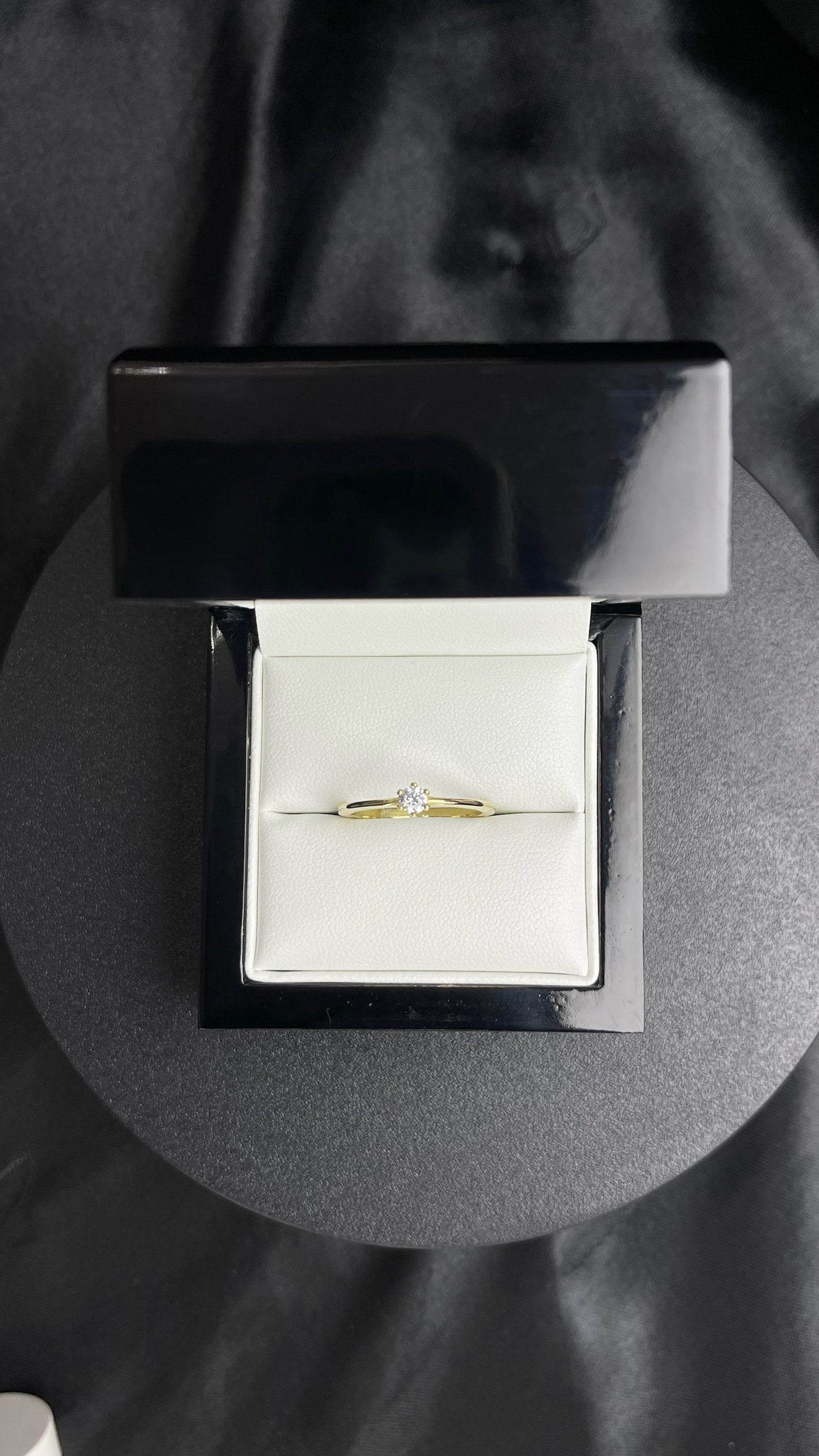 Anillo Solitario Petite Zirconia