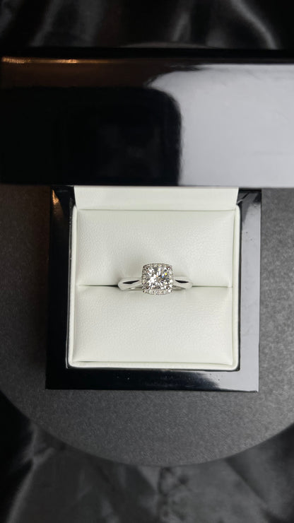 Anillo Compromiso Cushion Cuadrado 1.01, 20rd .10ct 14 WG