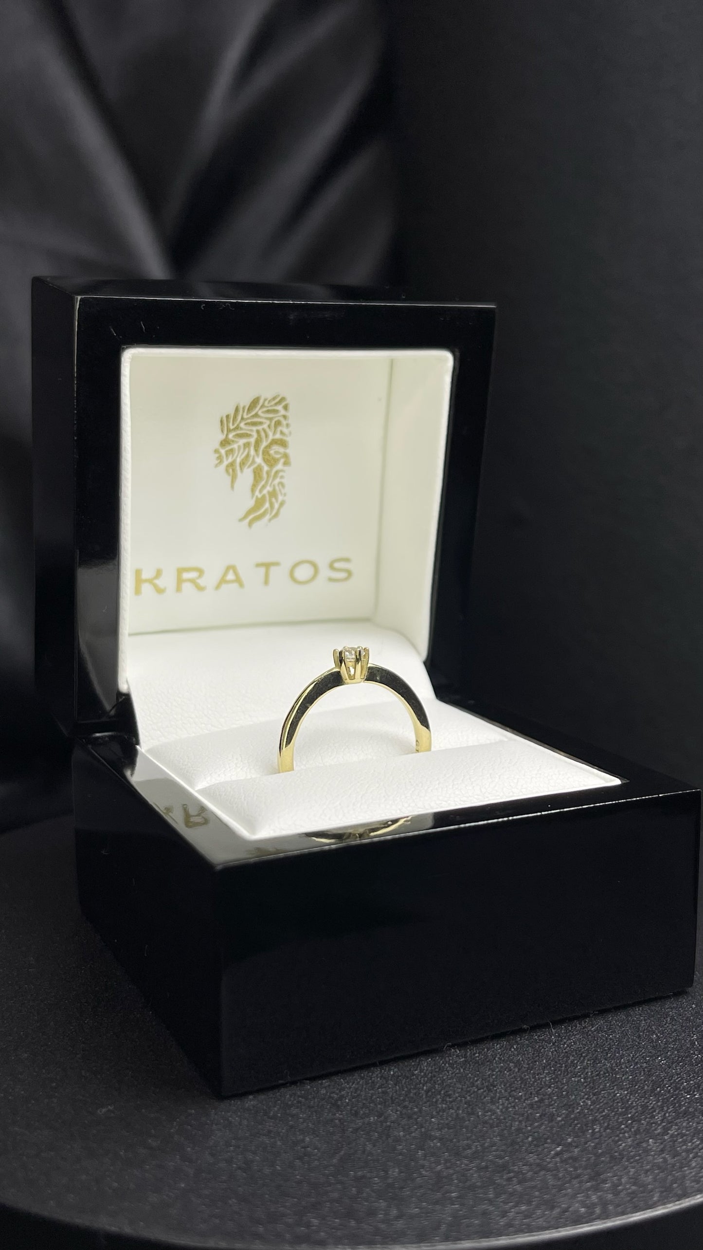 Anillo Solitario Petite Zirconia