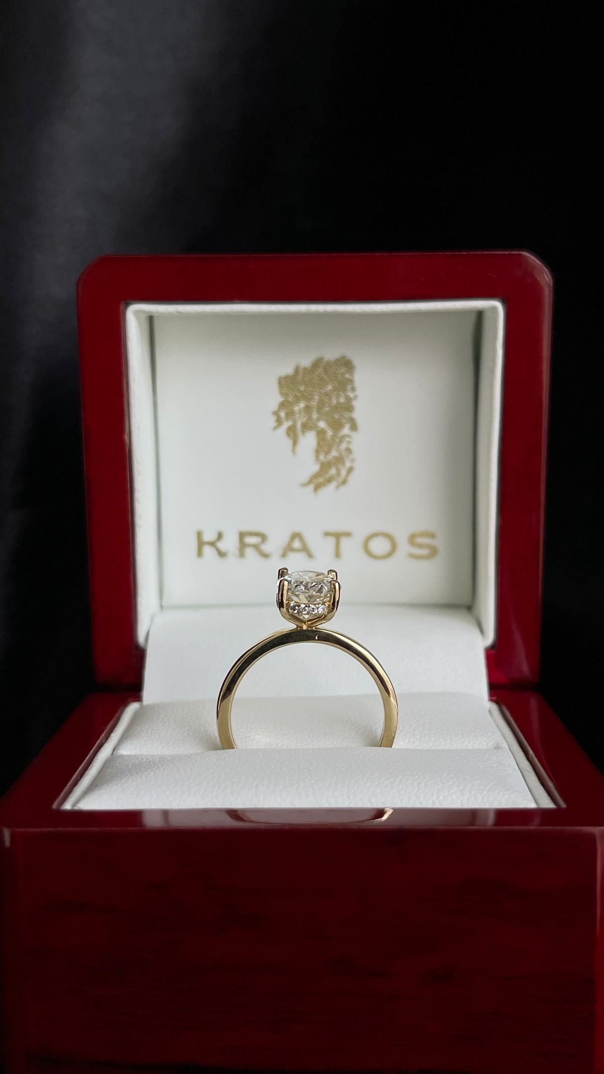 Anillo Compromiso Oval 2.02ct Hidden Halo 18rd .10ct 14k YG